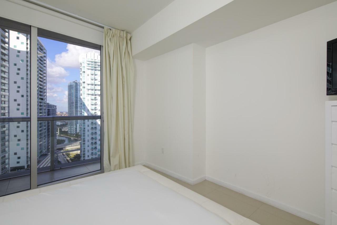 Miami Icon Brickel Luxury Condo Exterior photo